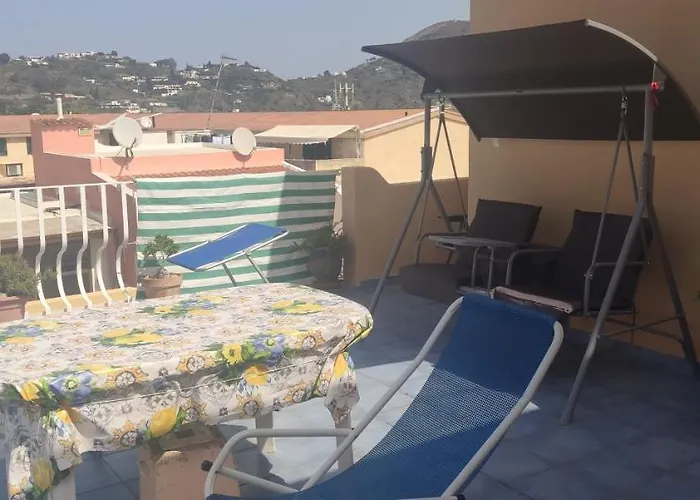 Attico In Centro Con Vista Mare E Monti! Marina (Lipari)