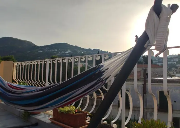 Appartamento Attico In Centro Con Vista Mare E Monti!