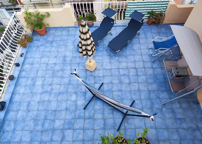 Attico In Centro Con Vista Mare E Monti!