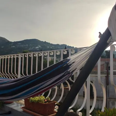 Apartmán Attico In Centro Con Vista Mare E Monti!