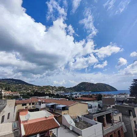 Apartmán Attico In Centro Con Vista Mare E Monti!